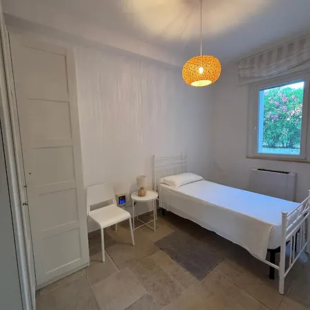 Casa Sullo Scoglio Mattia 普尔萨诺