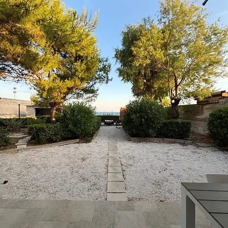 펜션 Casa Sullo Scoglio Mattia 풀사노